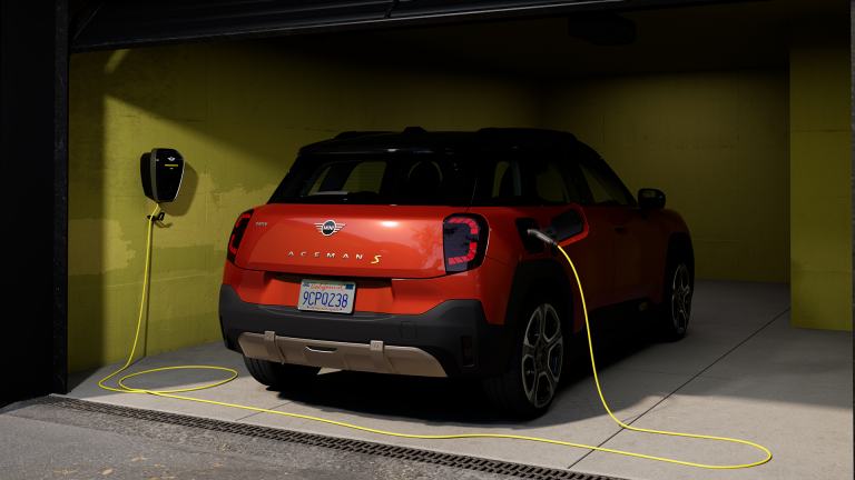 MINI all-electric - charging - home charging