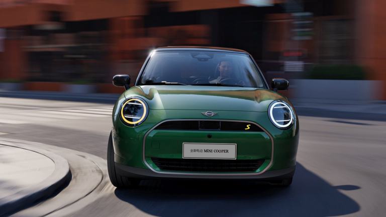 MINI all-electric - driving experience - driving dynamics