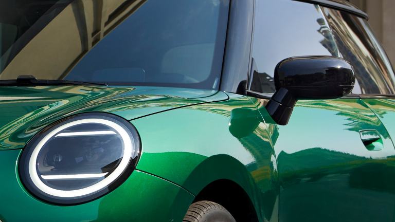 MINI all-electric - exterior gallery - mirror