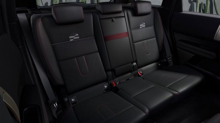 Mini Countryman - space and versatility - foldable seats